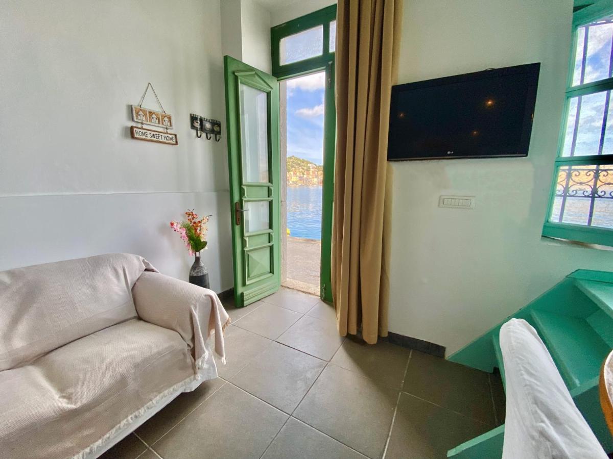 Seafront - Harbour View , Pitini 1 Apartment Đảo Sými Ngoại thất bức ảnh